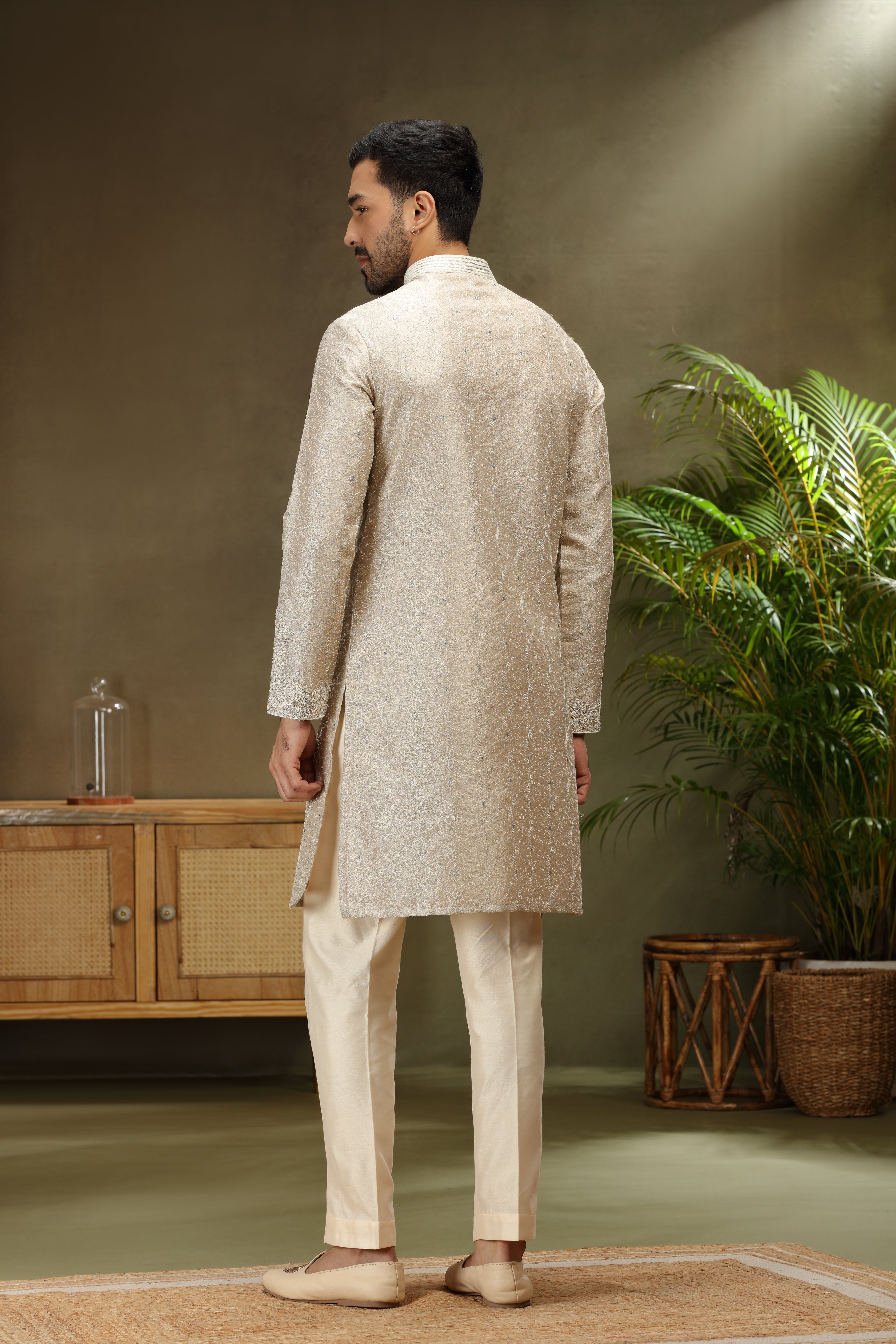 Ivory Silk Kurta Set with Resham Thread Work