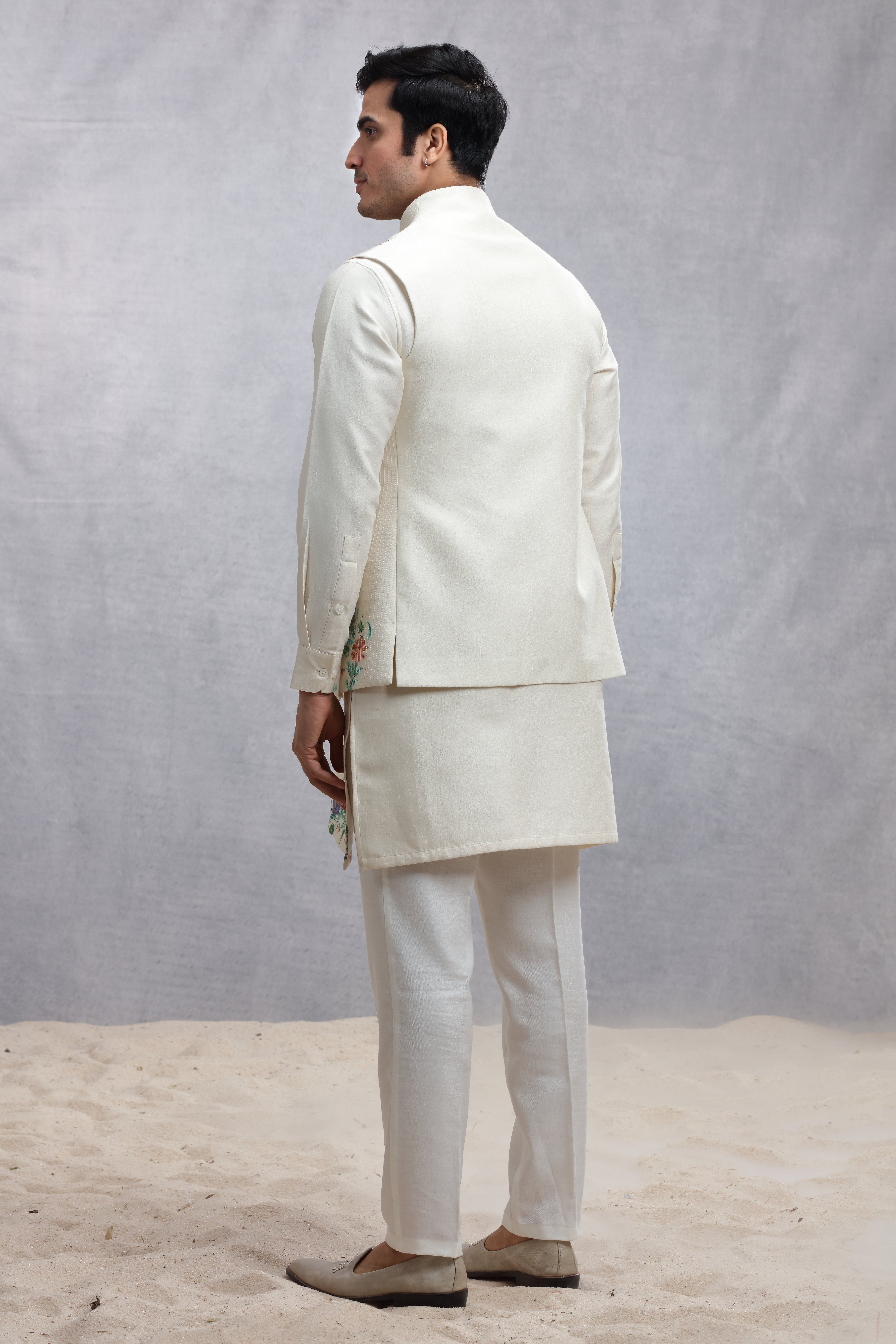 Ivory Koti with Hand-Paint & Embroidery Work