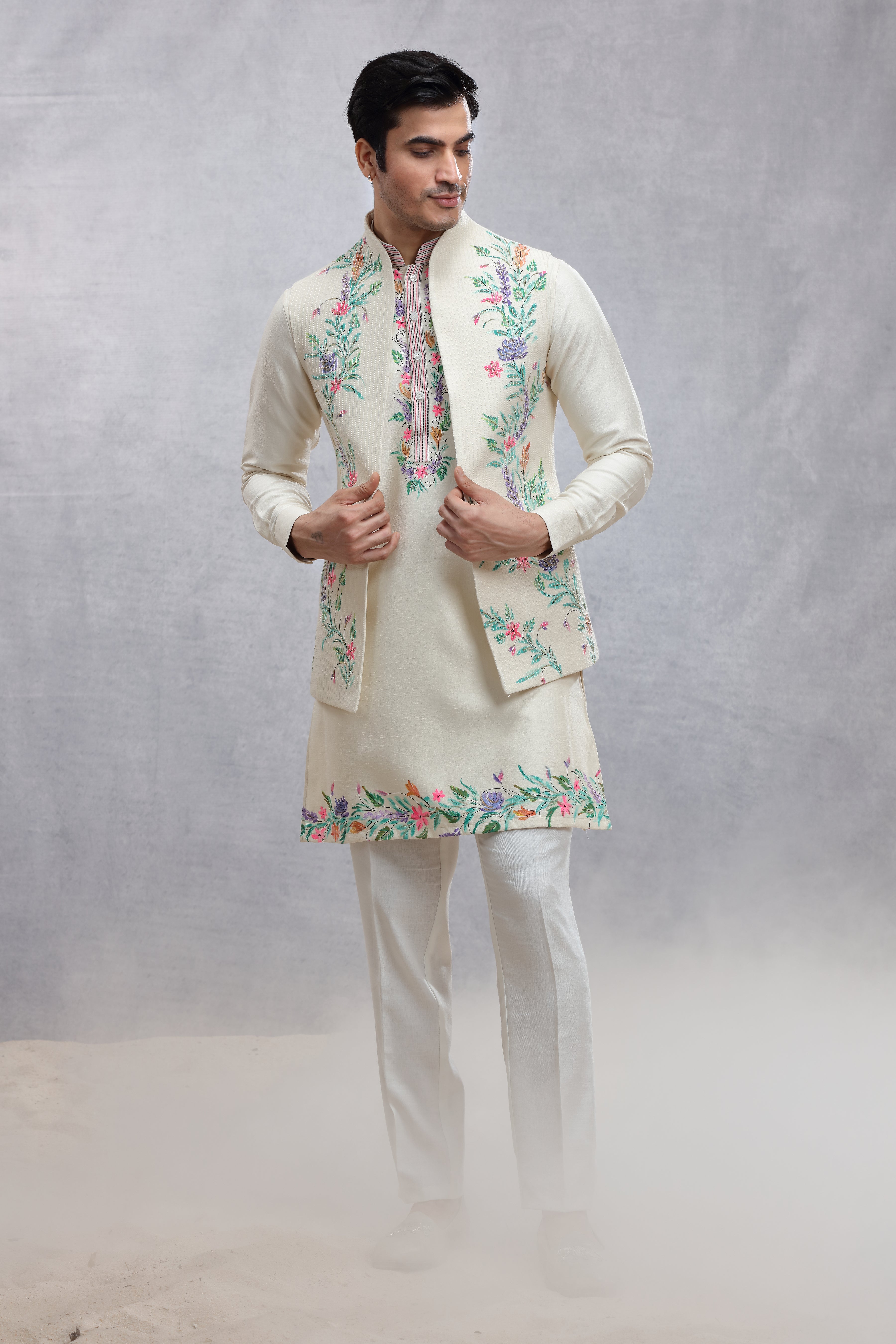 Ivory Koti with Hand-Paint & Embroidery Work