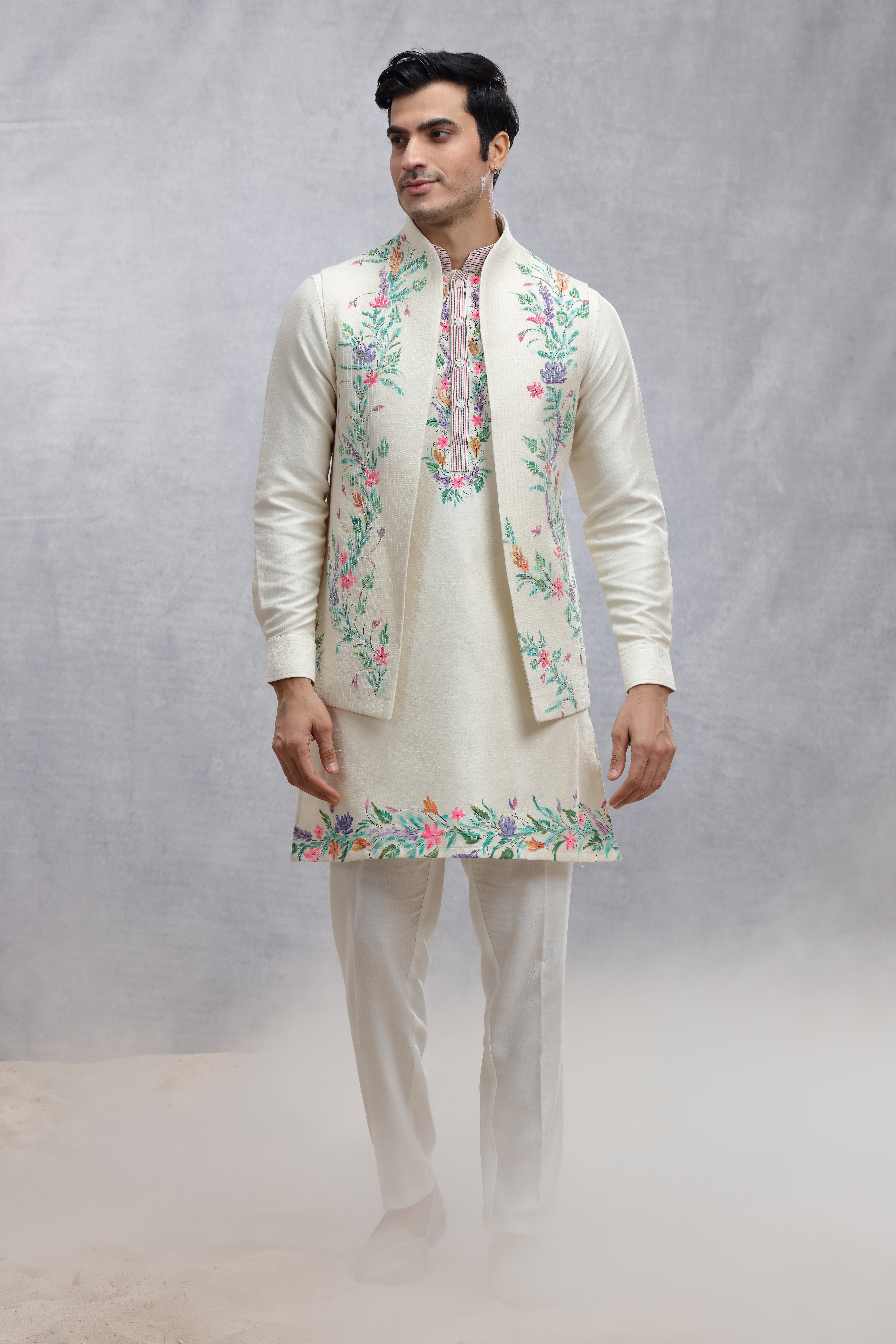 Ivory Koti with Hand-Paint & Embroidery Work