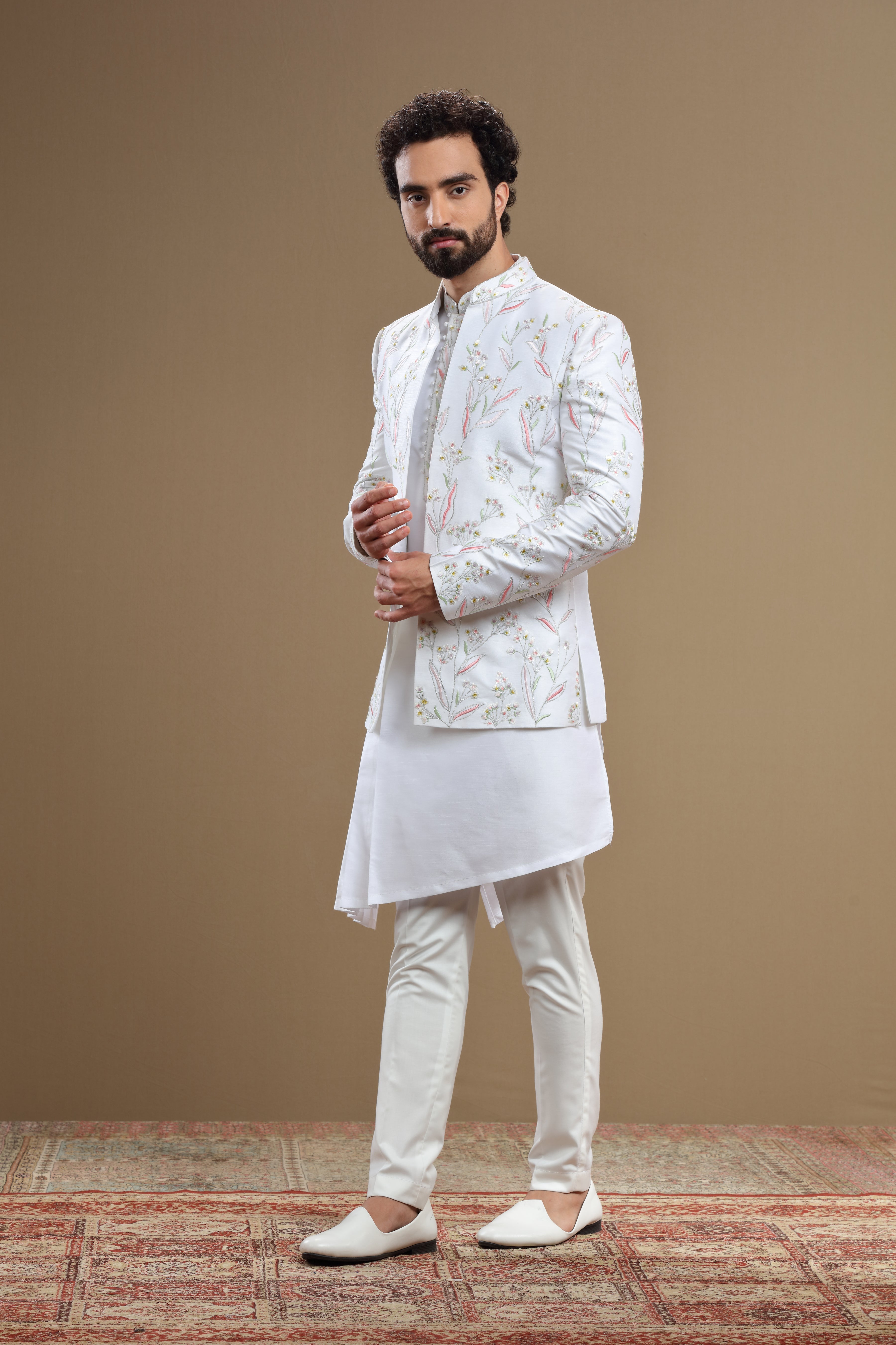 White floral embridered jacket with asymetric kurta - Shreeman