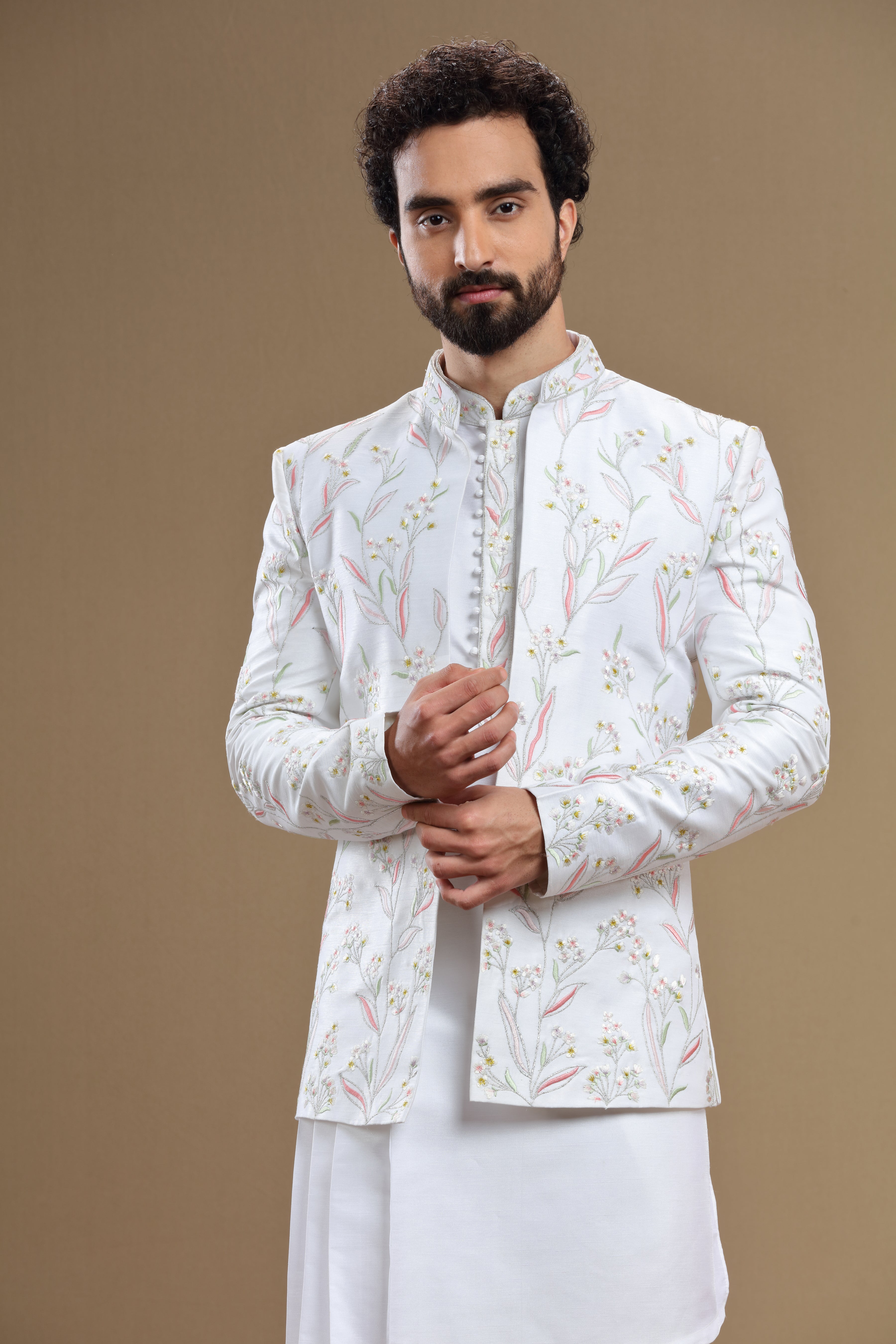 White floral embridered jacket with asymetric kurta - Shreeman