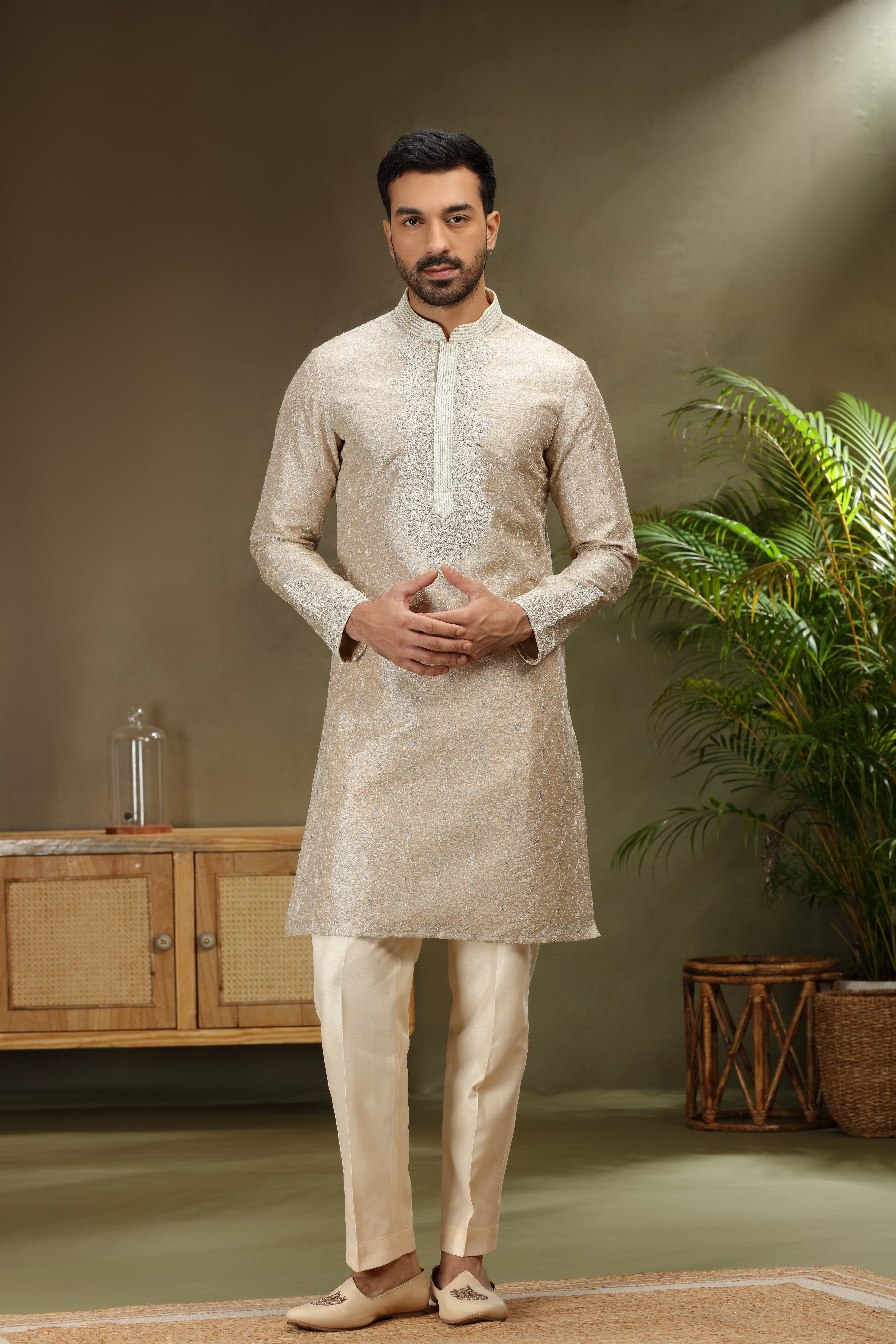 Ivory Silk Kurta Set with Resham Thread Work