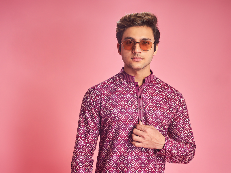 Wine Kurta Set With Floral Print For Men