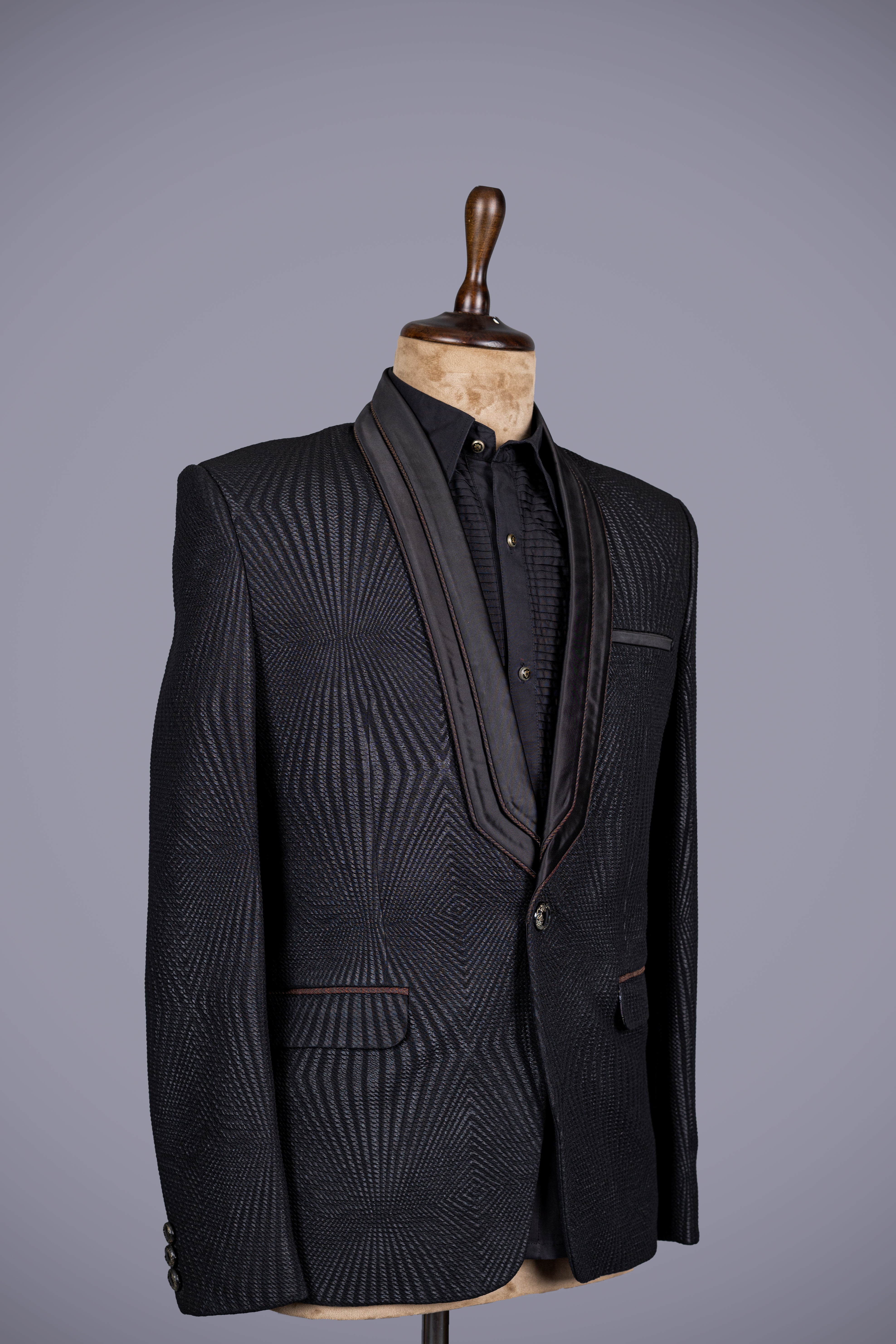 Dapper Looking Charcoal Black Italian 3 Piece Suit - Shreeman