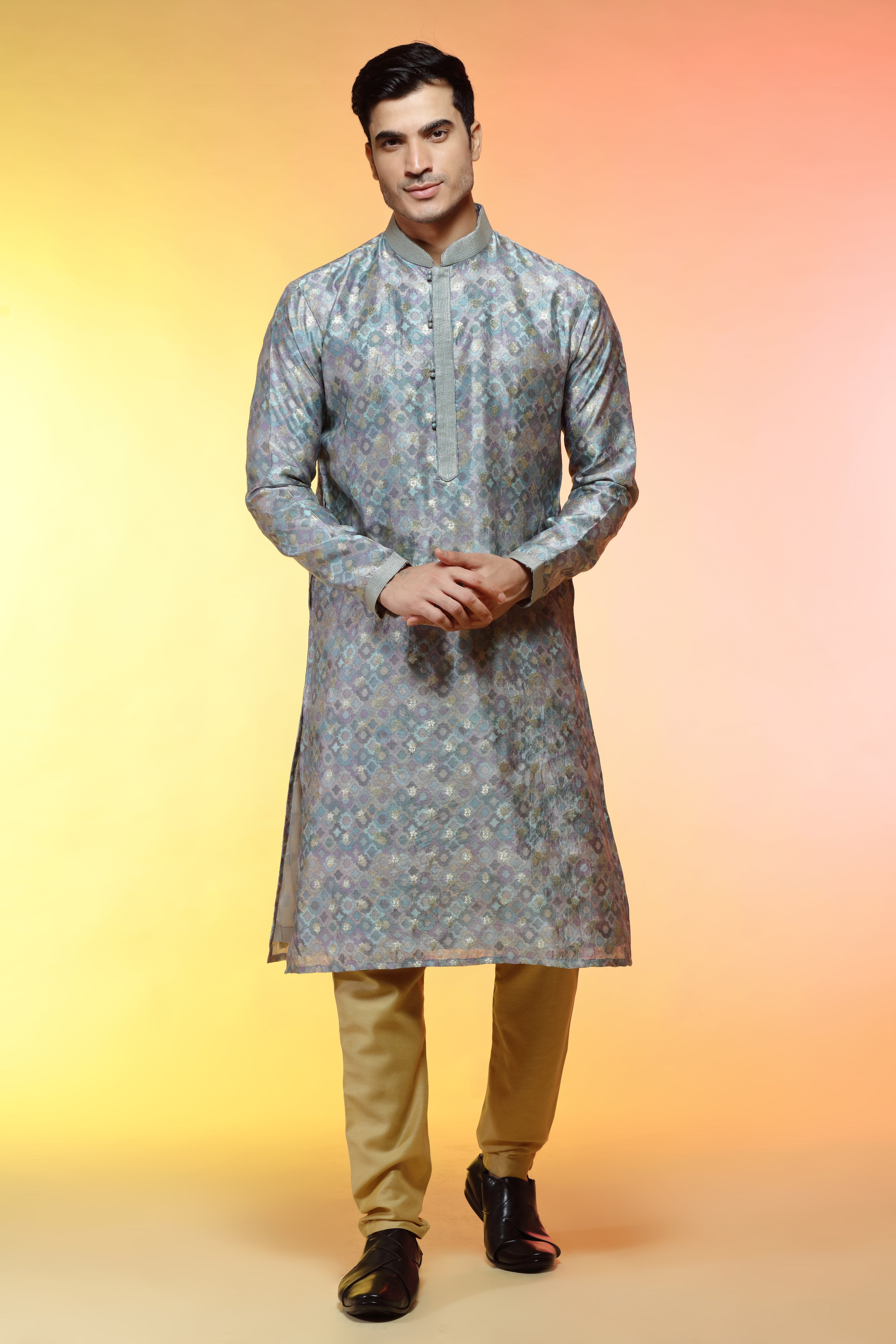 Pastel kurta set in banarasi silk with all over geometric patterns - Shreeman