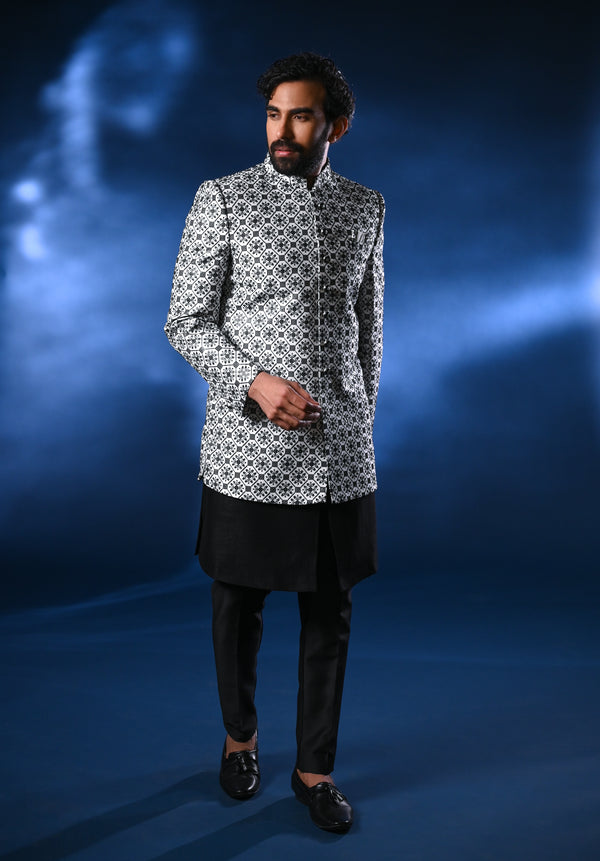 20 Top Indian Wedding Outfits for Men: Stay Ahead of the Fashion