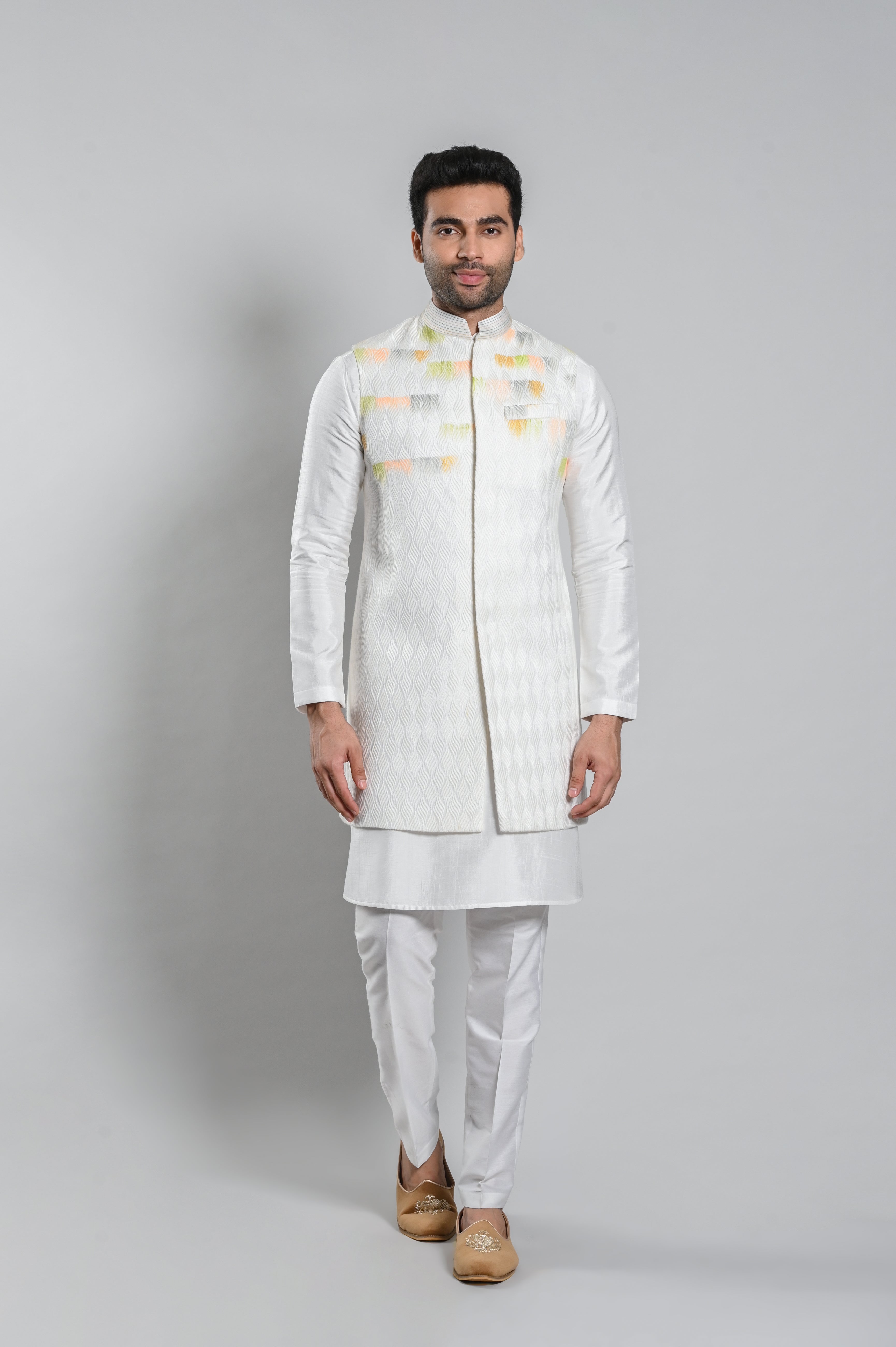 Buy Philocaly Beige Linen Bandhgala Jacket at Pernia'sPopUpShopMen 2023 |  Mens outfits, Types of sleeves, Aza fashion